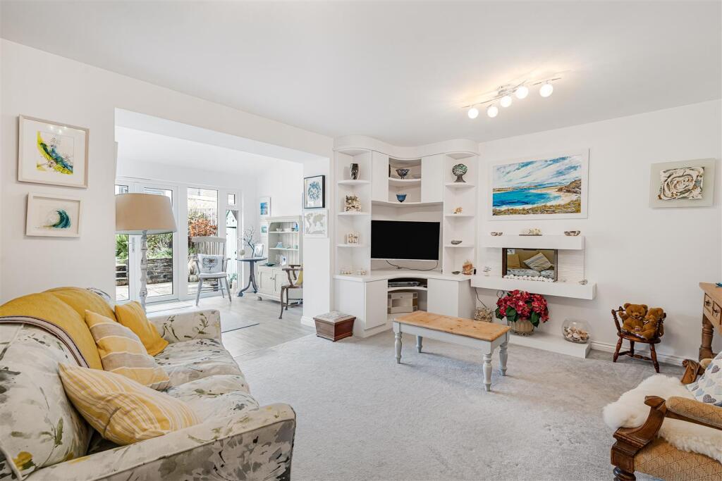 House in Wadebridge, Gonvena - View 5