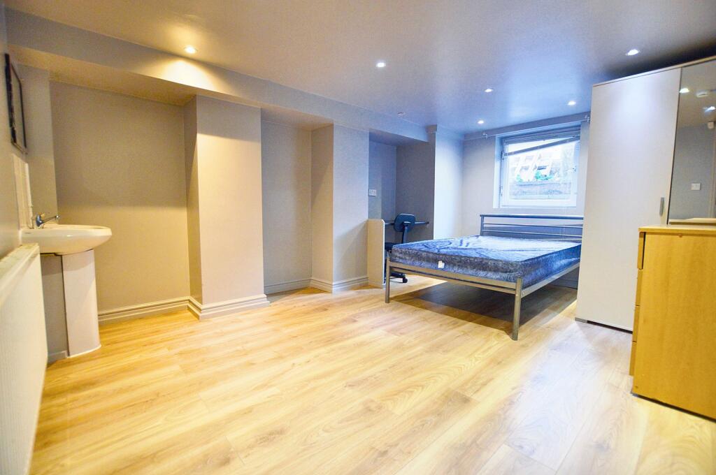 Main image of property: Richmond Avenue, Leeds, LS6