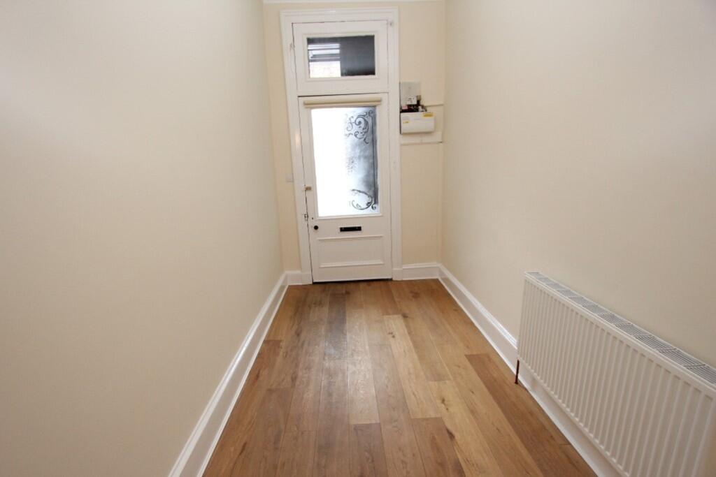 Apartment in Glasgow - View 2