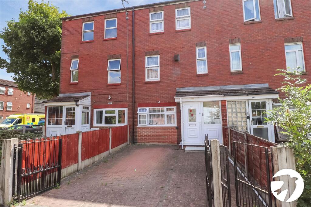 Main image of property: Parkway, Erith, DA18