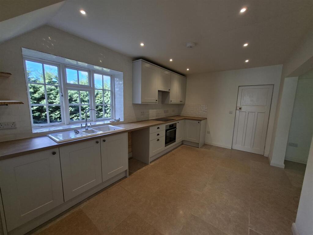 House in Nottingham - View 4