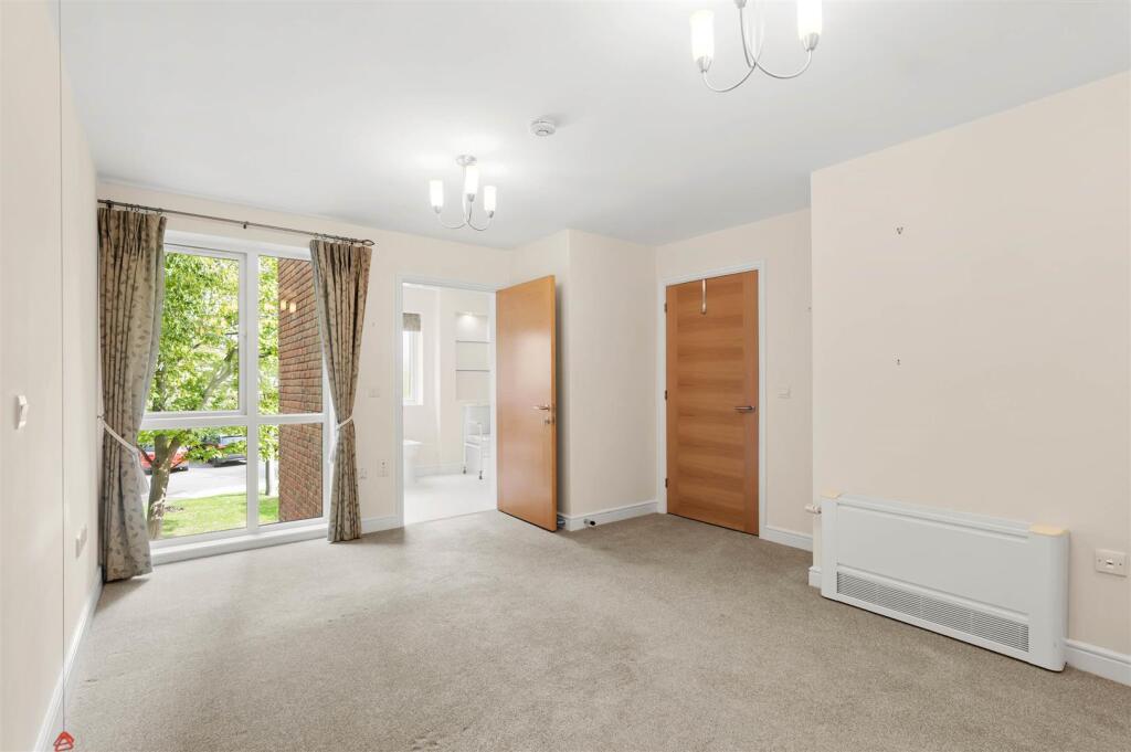 Apartment in Coventry - View 2