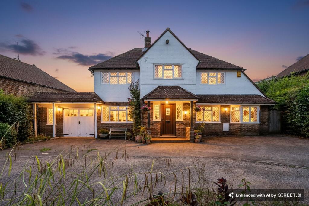 Main image of property: High Hurst Close, Newick, BN8