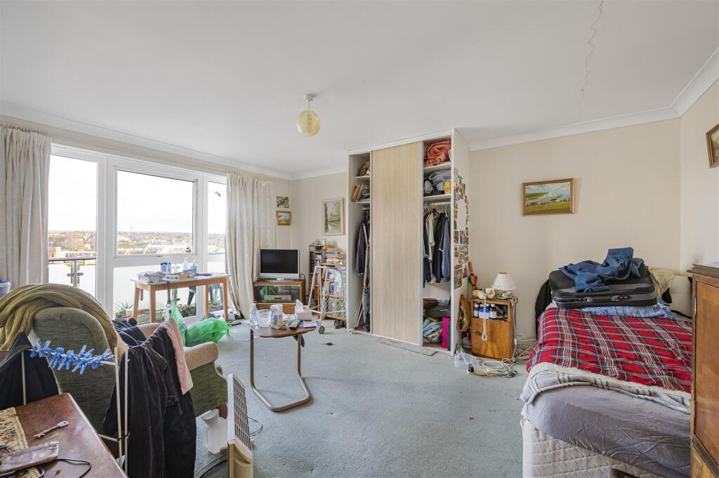 Esplanade, Seaford photo 5
