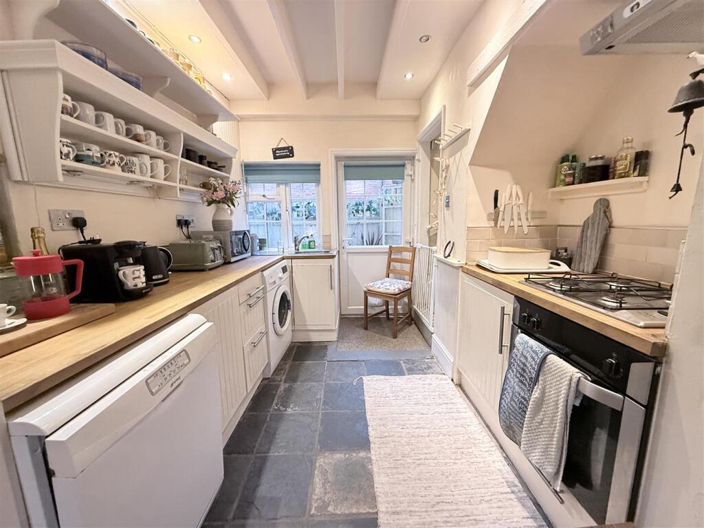 House in Nottingham - View 5