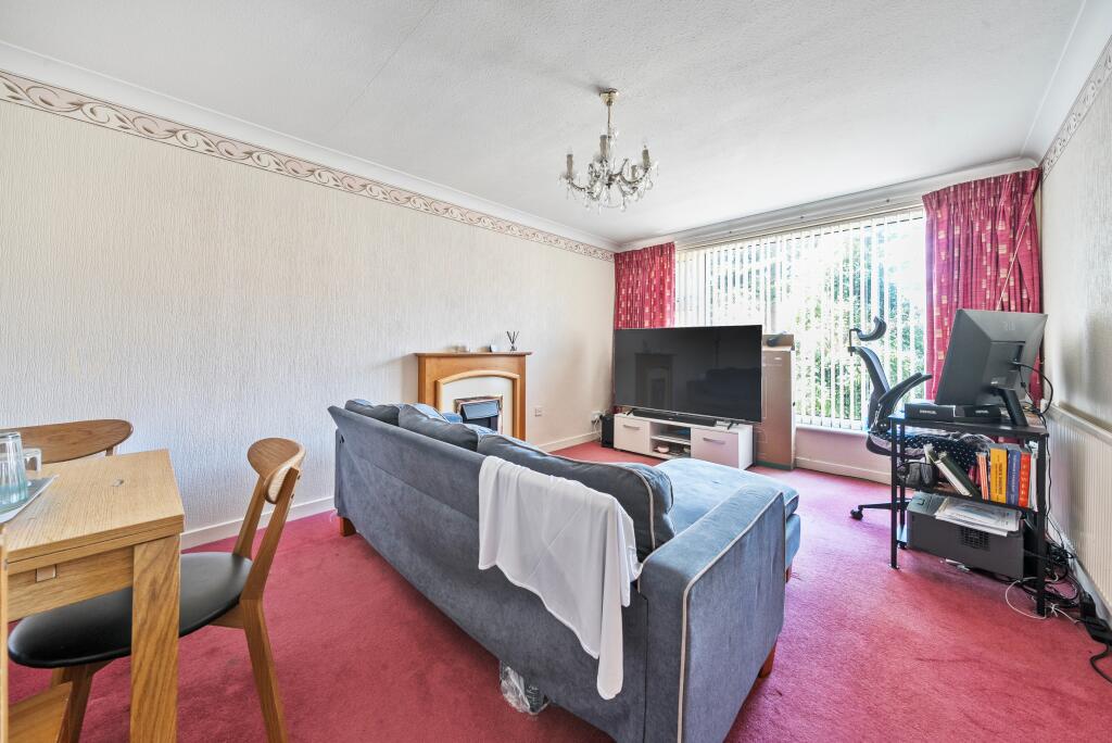 Conifer Rise, Westone, Northampton, NN3 photo 3