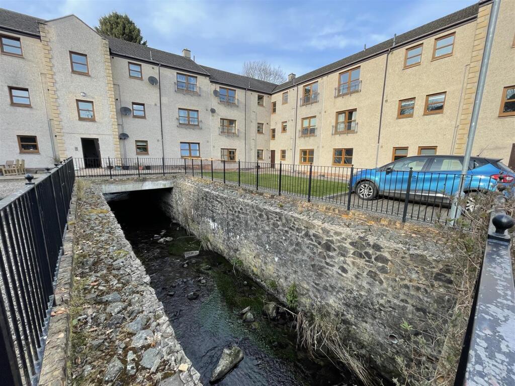 Main image of property: Flat 9, Calsey House, Newburgh Road, Auchtermuchty