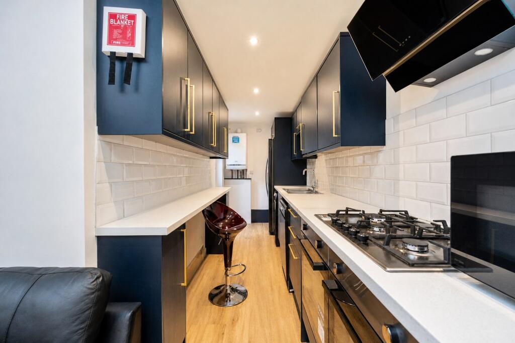 House in Birmingham, Selly Oak - View 5
