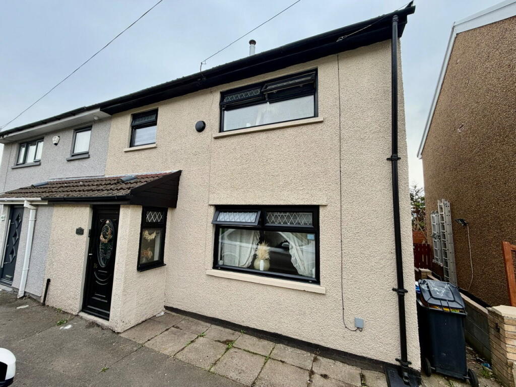 Main image of property: Twynygarreg, Treharris, CF46 5RL