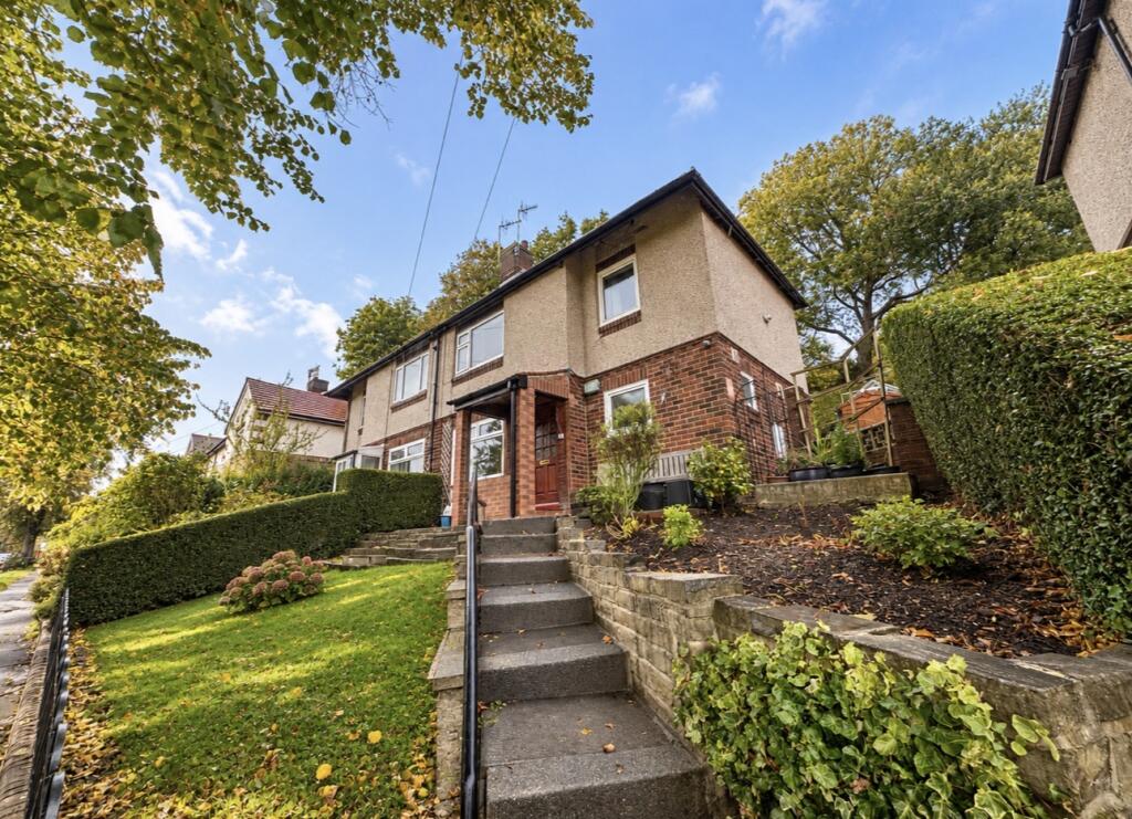 3-bed semi-detached on 138, Oak Avenue, Todmorden, Calderdale, £200,000