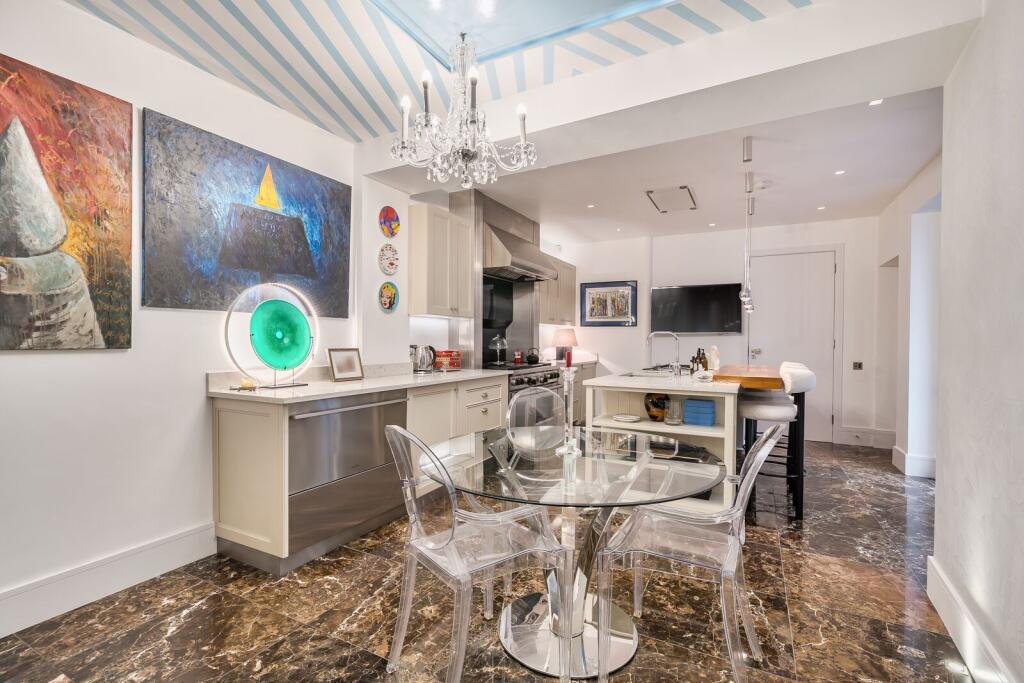 Apartment in London - View 3