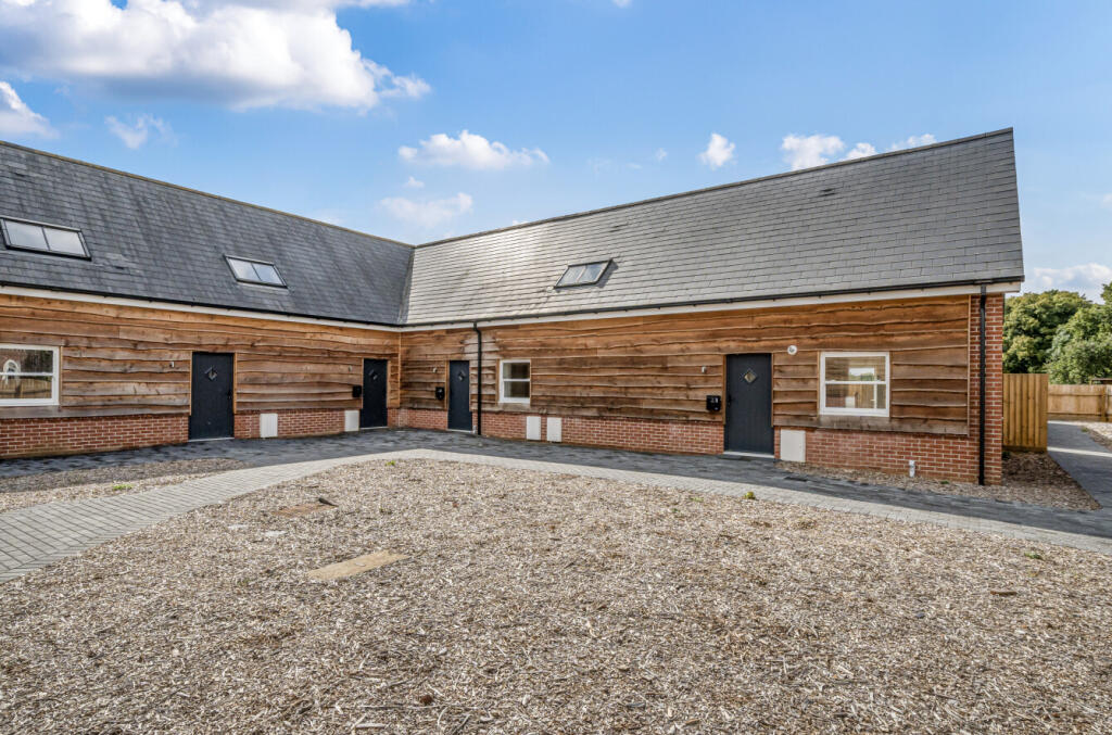 3-bed terraced on  Stuckton, Fordingbridge, SP6, £450,000