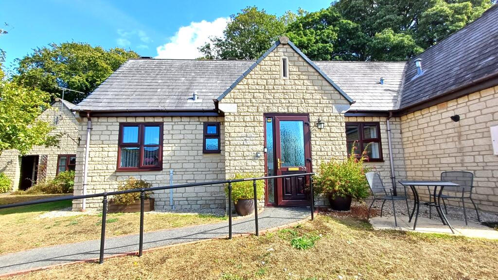 Main image of property: Shepard Way, Chipping Norton, OX7