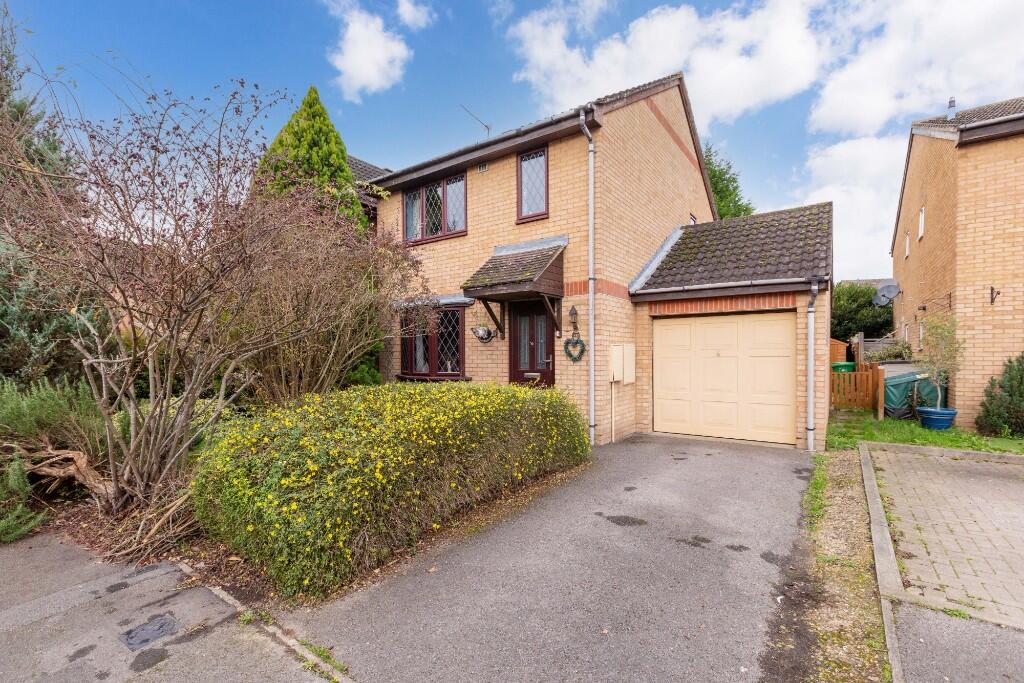 3-bed detached on Bader Gardens, Cippenham, £449,950