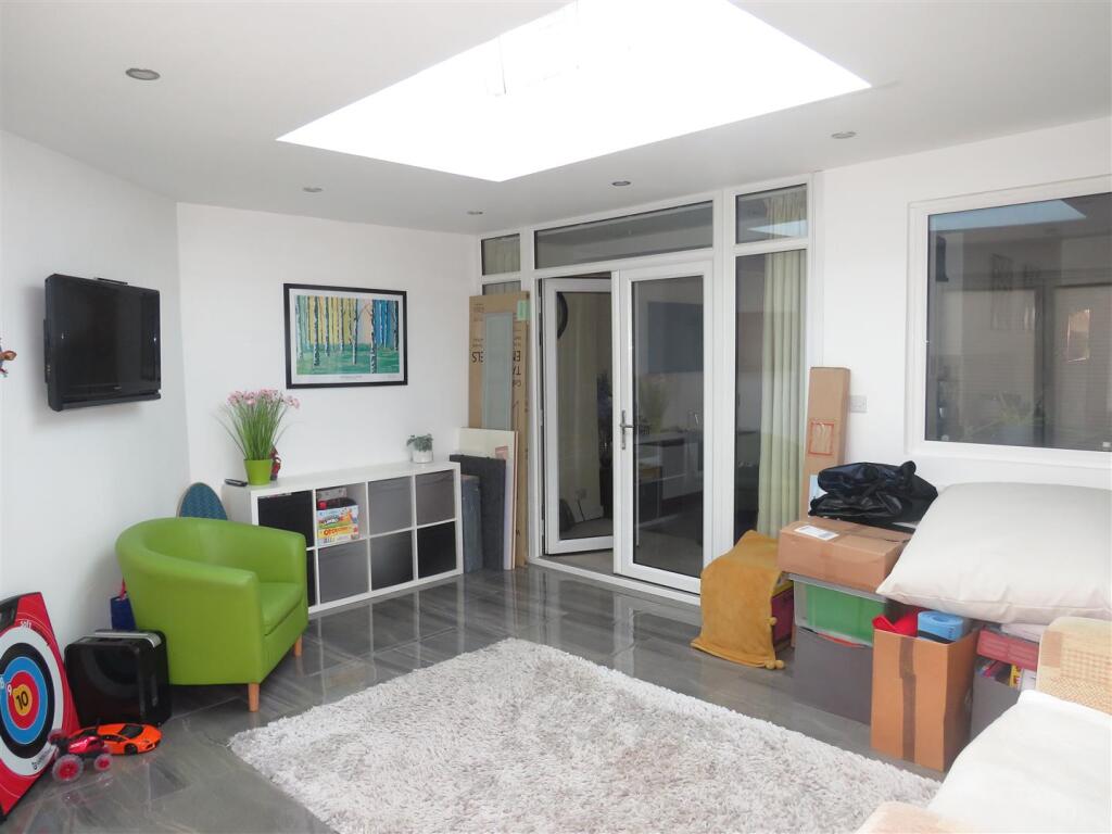 House in Solihull, Smith's Wood - View 5
