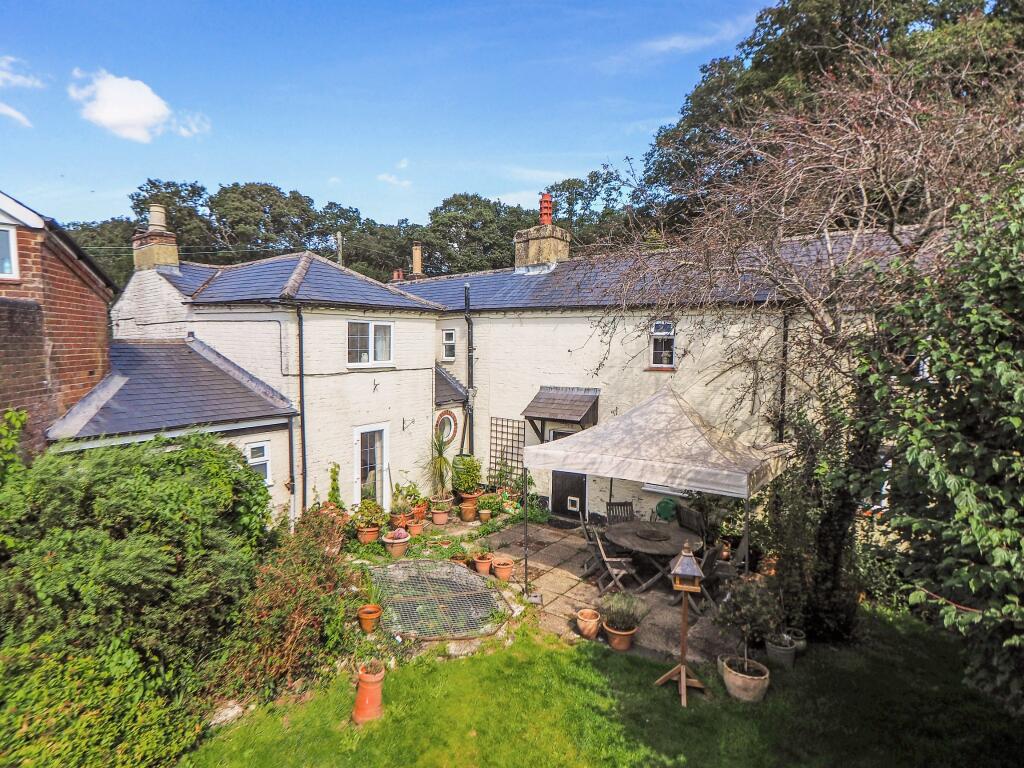 19 Chapel Lane, Otterbourne, Winchester photo 2