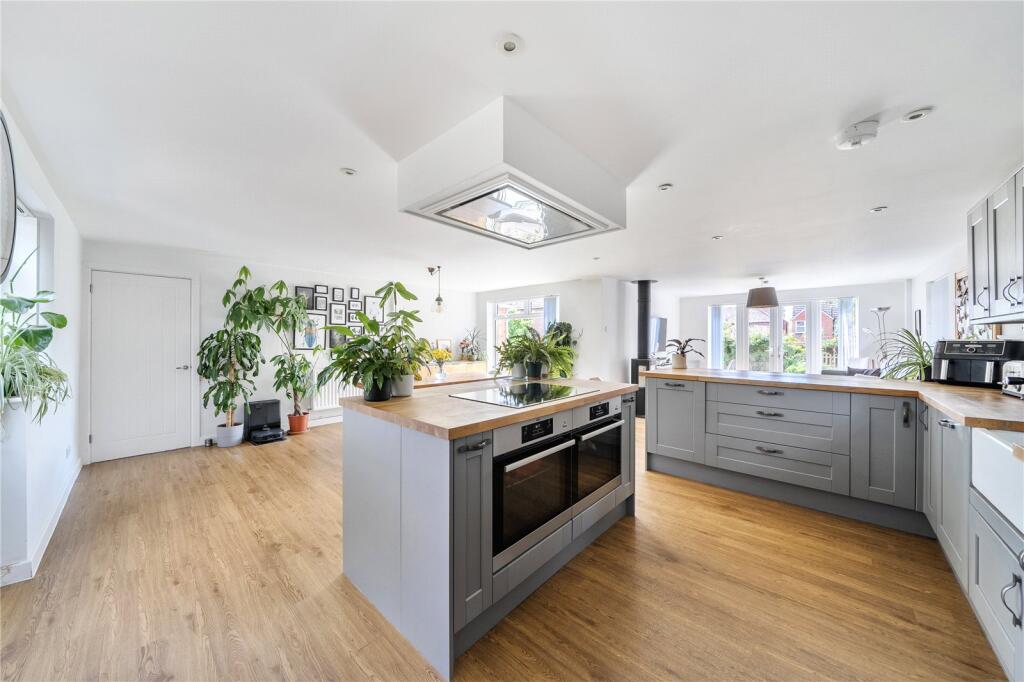 House in Portsmouth - View 2