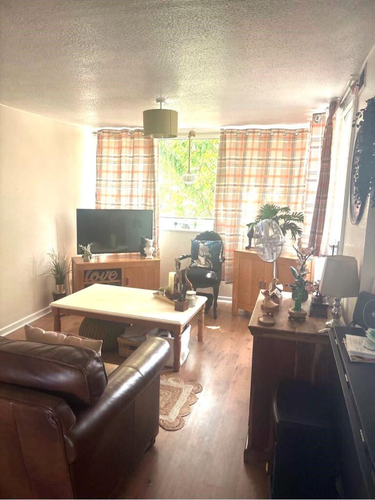 Apartment in Sheffield - View 2