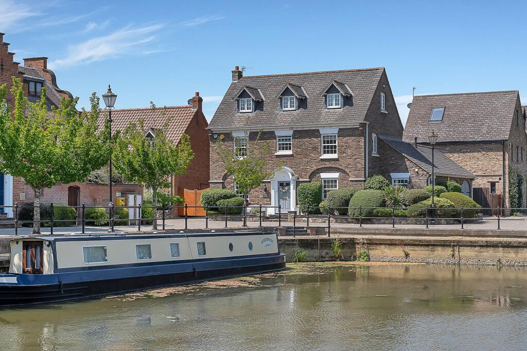 Main image of property: Waterside Drive, Mountsorrel, LE12
