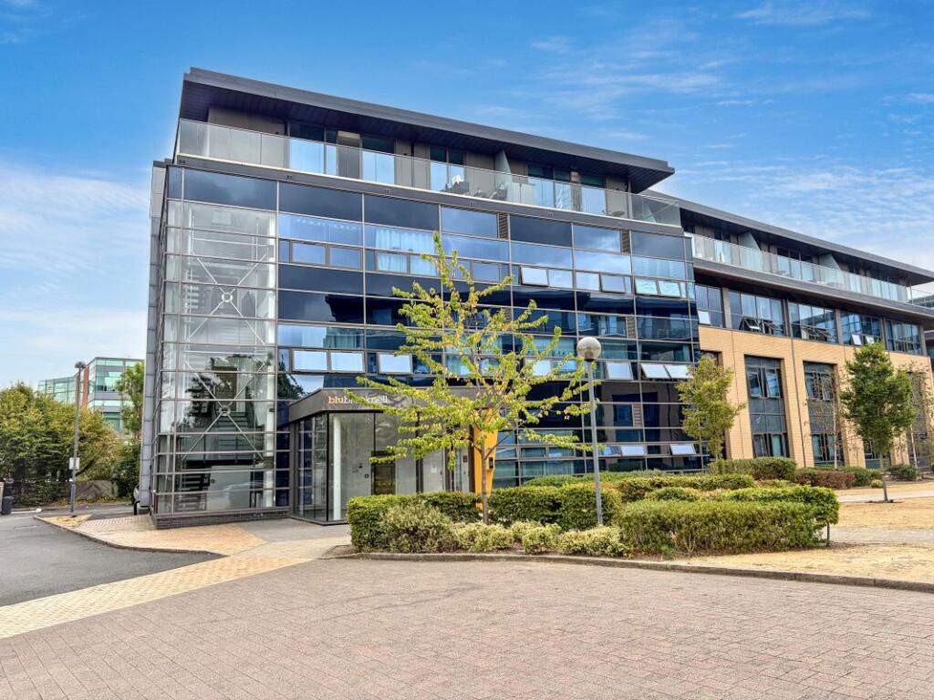 4 Blu Bracknell, Wokingham Road, Bracknell, Berkshire, RG42 1AD