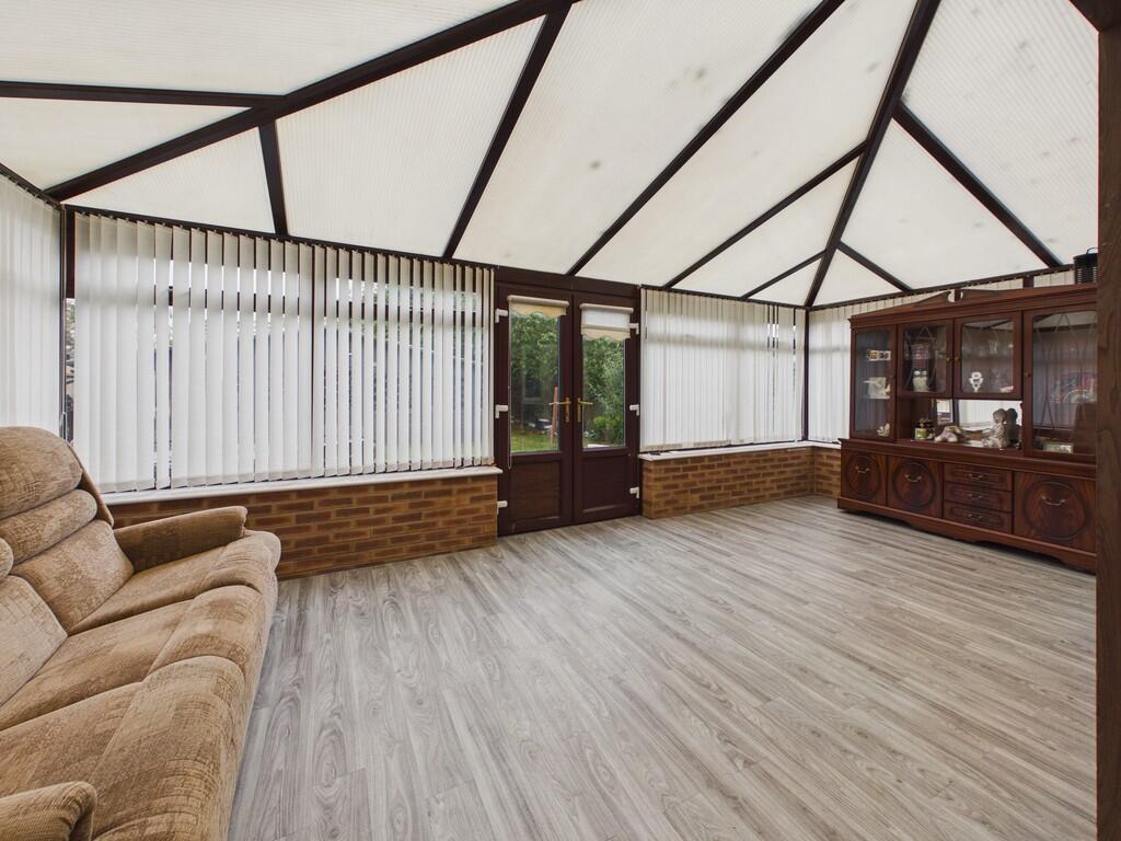 House in Woodhall Spa, Viking Estate - More