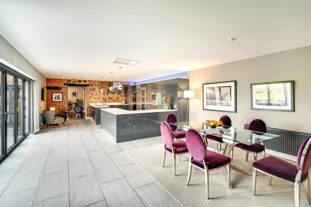 House in Blaby, Kilby - View 3
