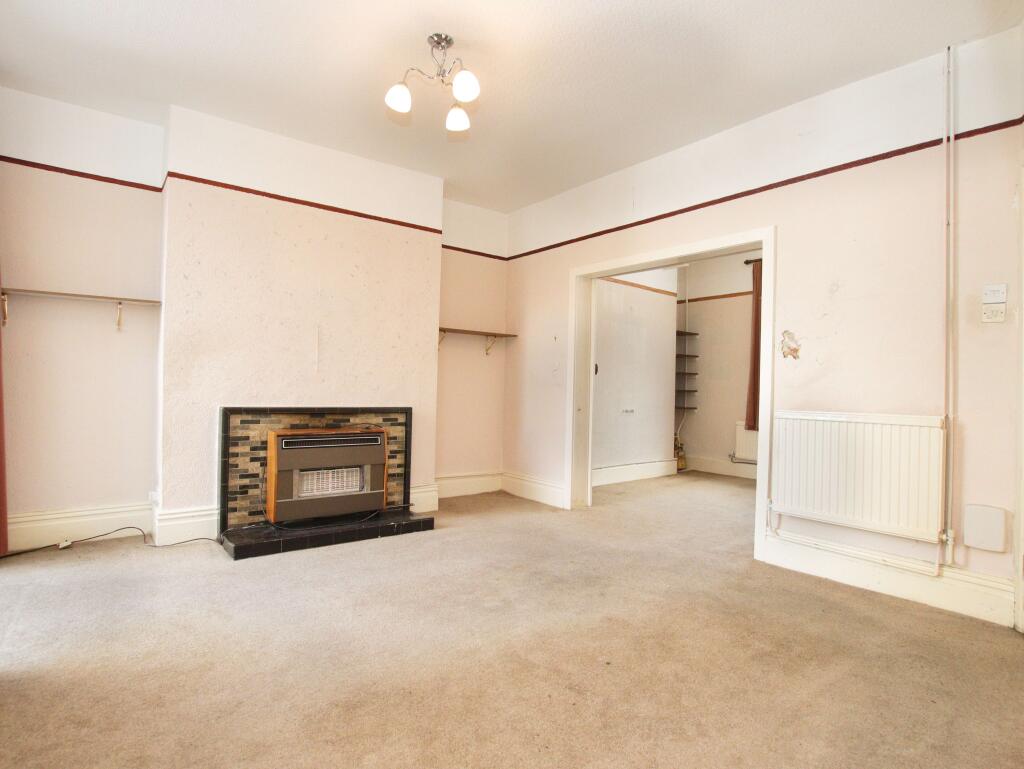 The Parade, Church Village, Pontypridd CF38 1BU photo 3