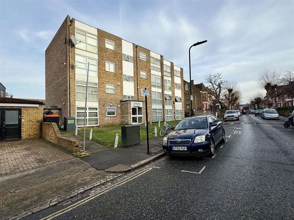 Main image of property: Northfield Road, London