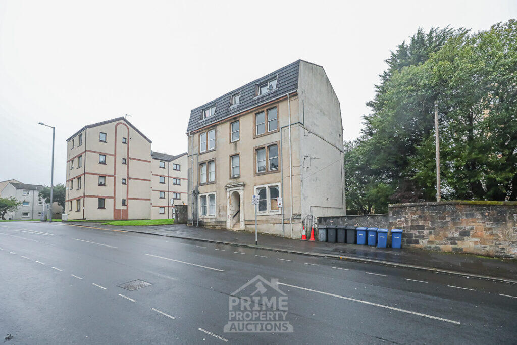 Main image of property: Flat 2-2, 40 Sir Michael Street, Greenock PA15 1PL