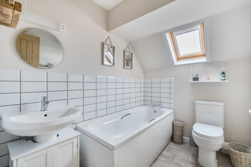 House in Swindon - View 3