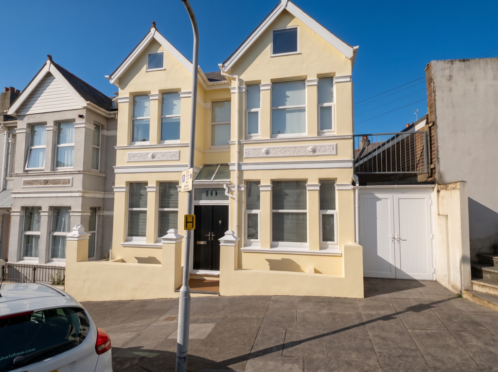 Main image of property: Winston Avenue,Plymouth,PL4 6AZ