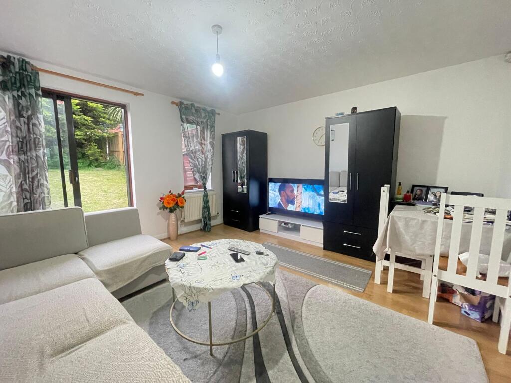 Main image of property: Cardiff, CF14