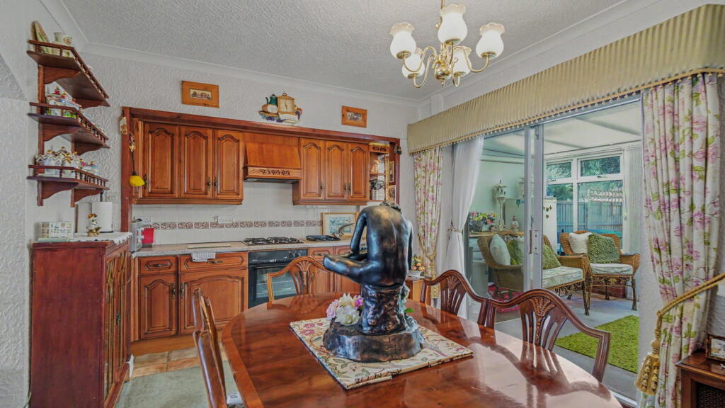 House in Solihull, West Midlands - View 5