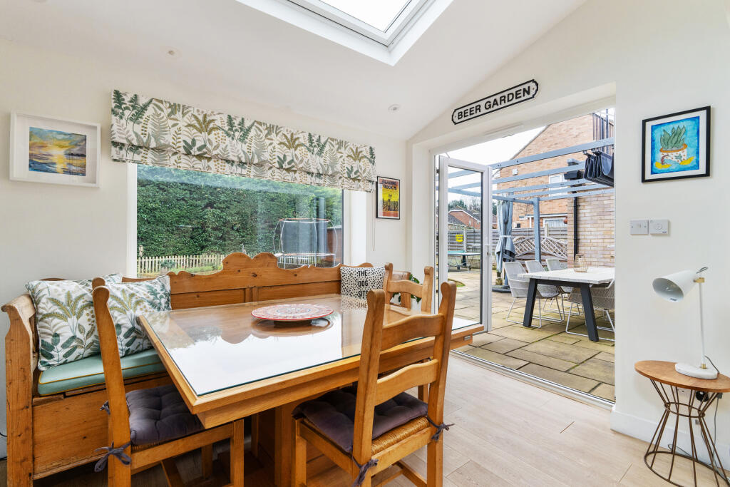 Brook Road, Stansted, Essex, CM24 photo 3