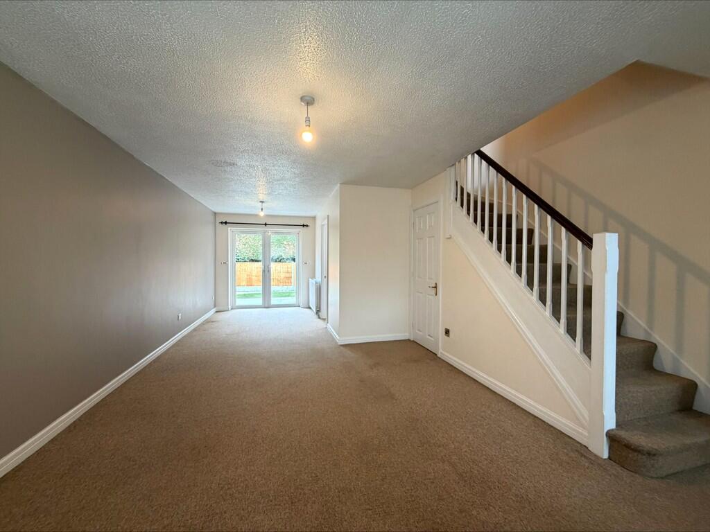 Westminster Close, Middlewich photo 4