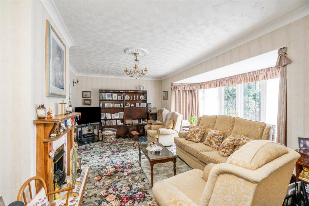 Silhill Hall Road, Solihull photo 2