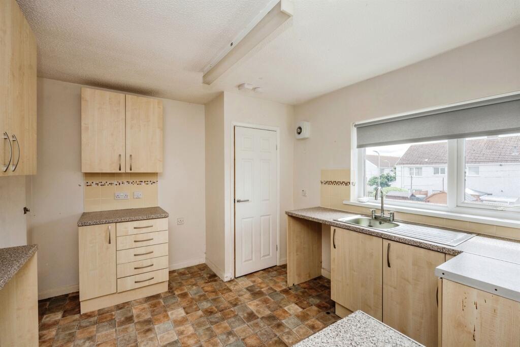 Apartment in Swansea - More