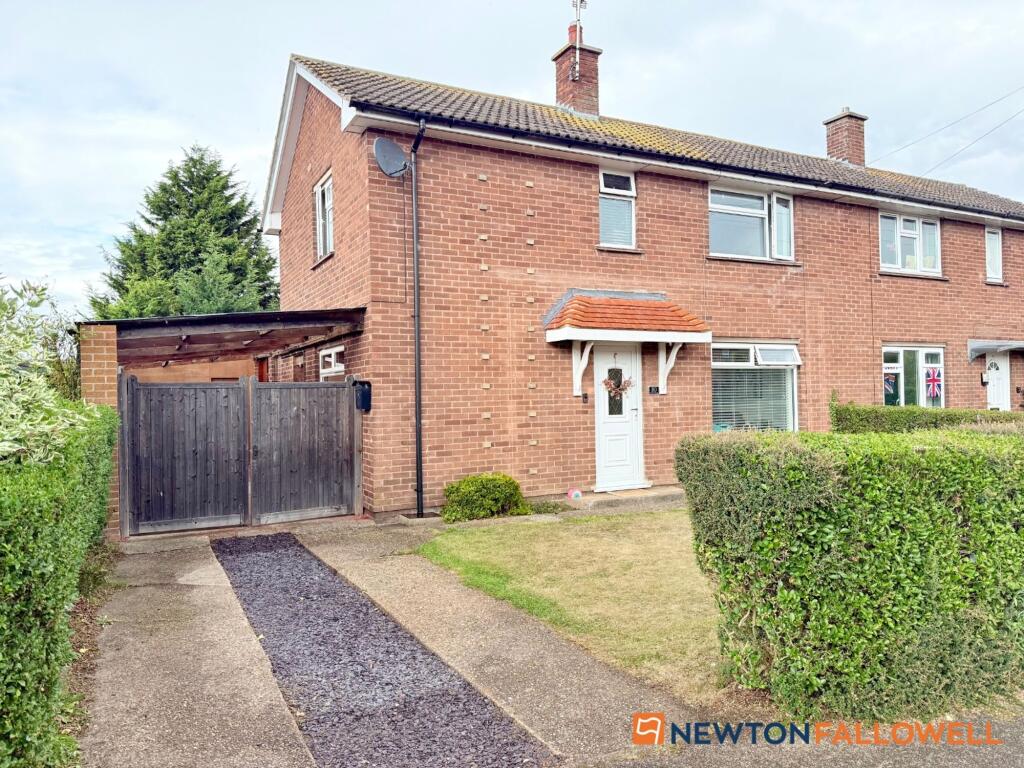 3-bed semi-detached on Braemer Road, Collingham, NG23, £220,000