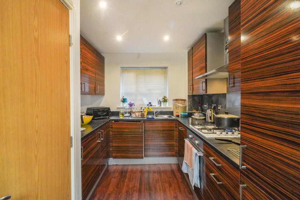 Apartment in Salford, Greater Manchester - View 4