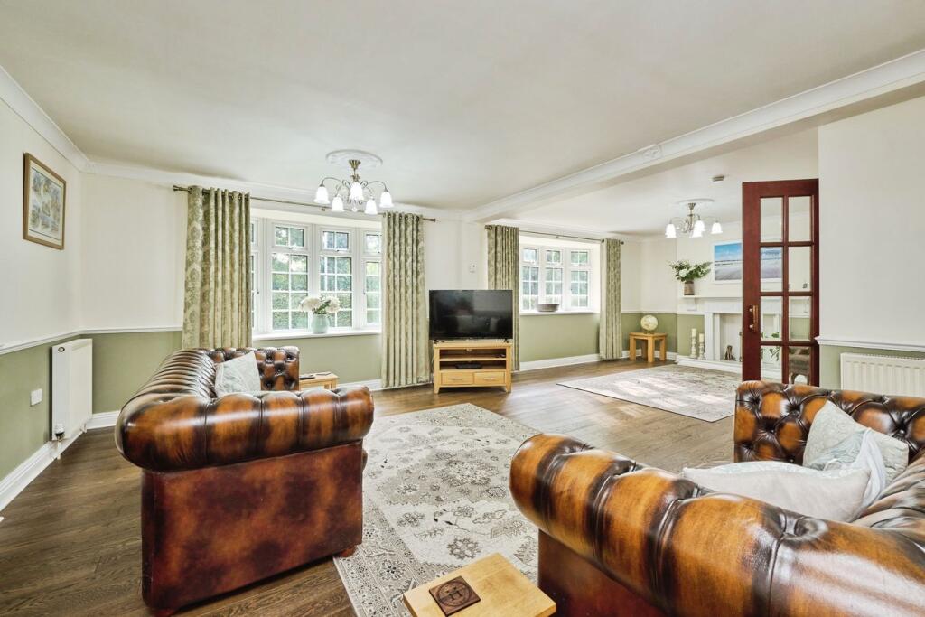 House in Peterborough - View 5