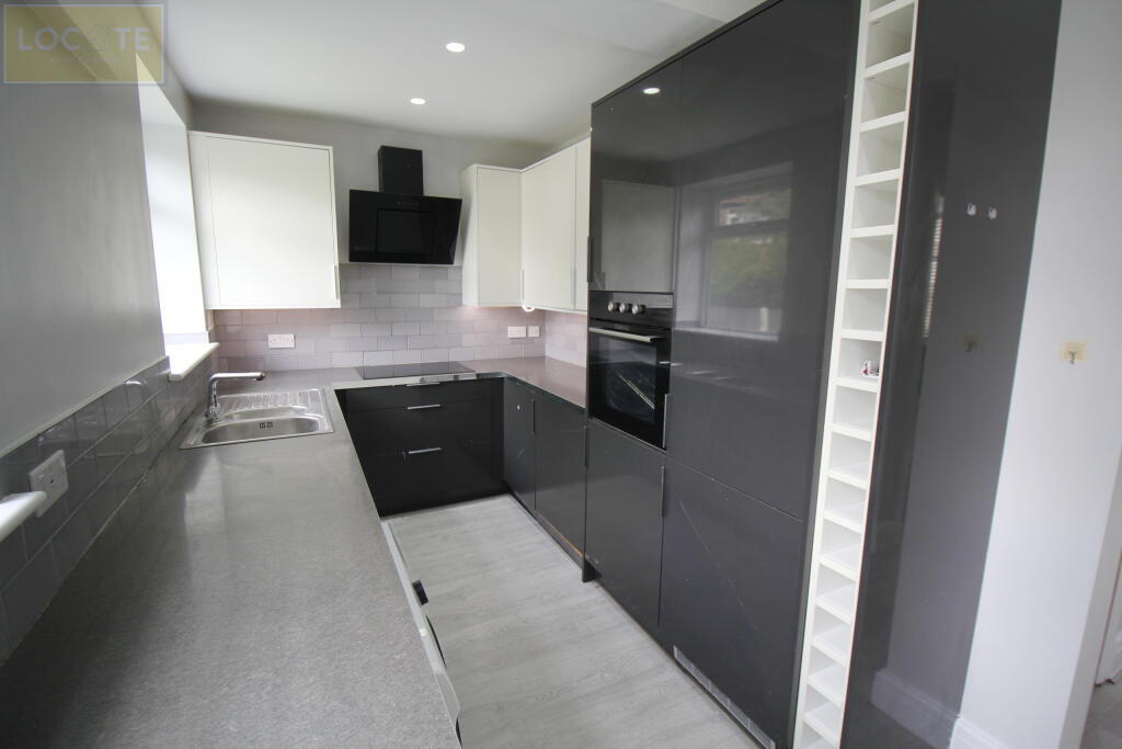House in Trafford, Greater Manchester - More