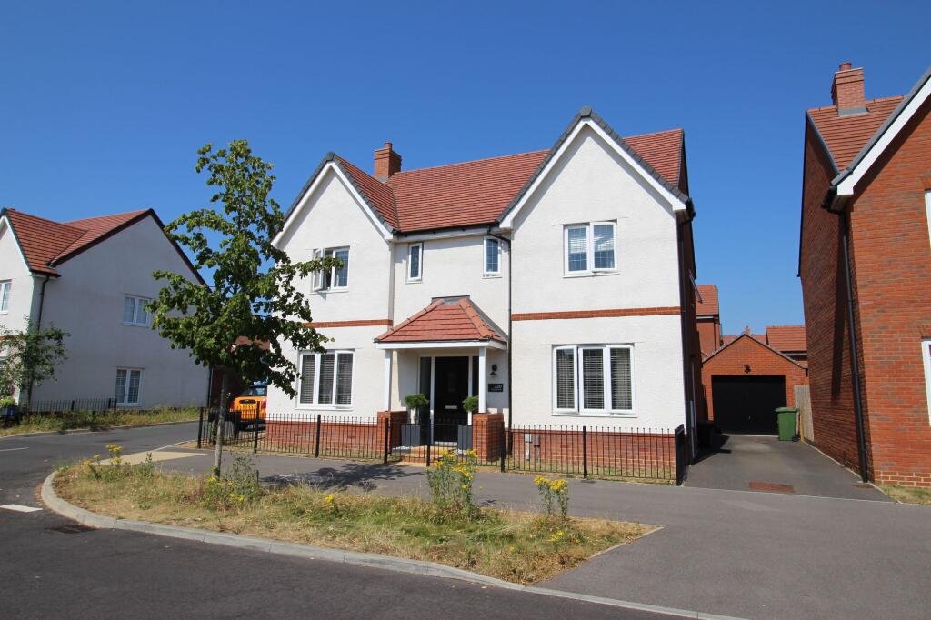 Main image of property: Kingsman Drive, Botley, SO32