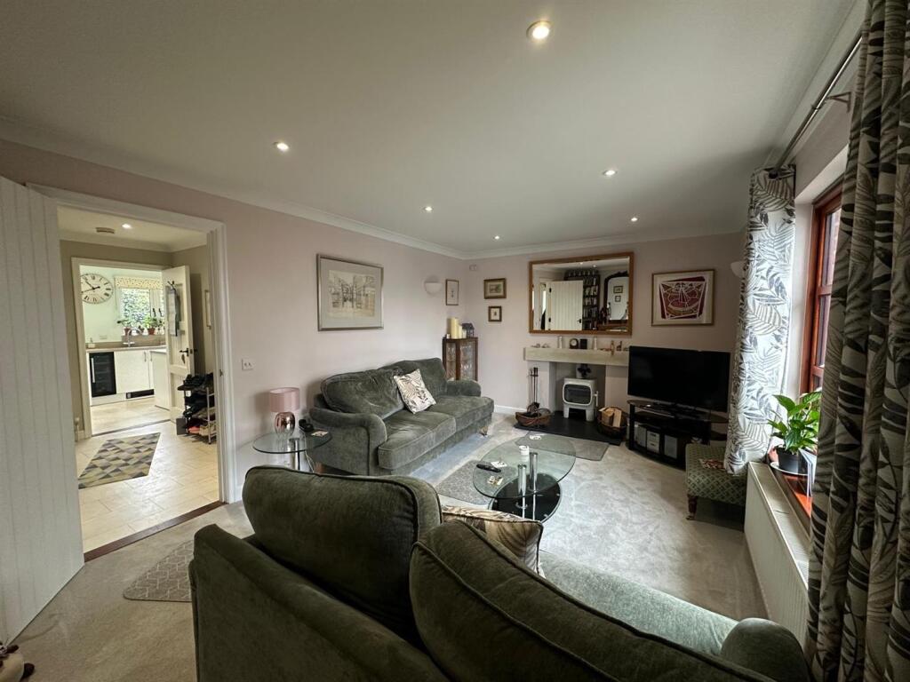 House in Mid Suffolk, Bacton - View 4