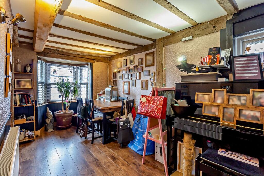 House in Brentwood, Essex - View 4