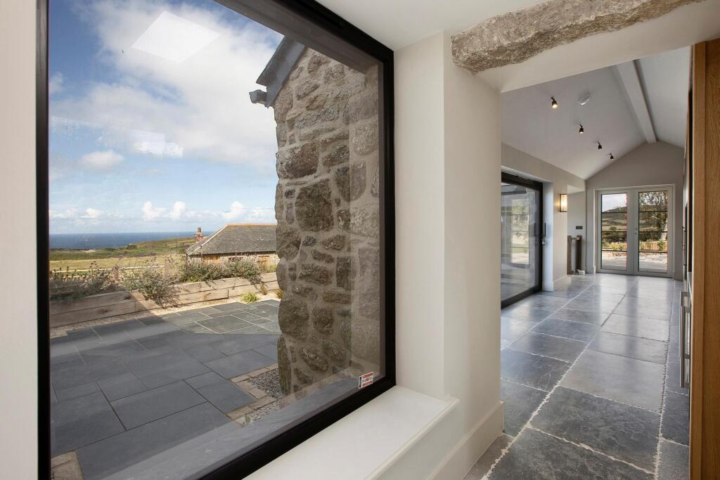 House in Zennor, Kerrowe - More
