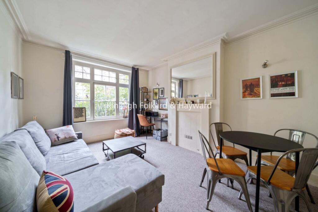 Main image of property: Waterloo Terrace, Islington, London, N1