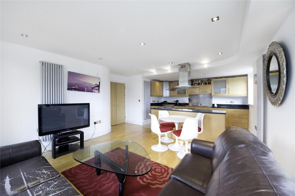 Main image of property: Millharbour, London, E14
