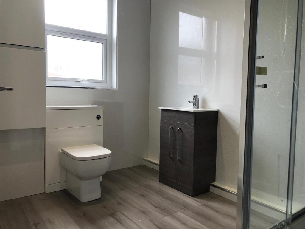 House in Leeds - View 5