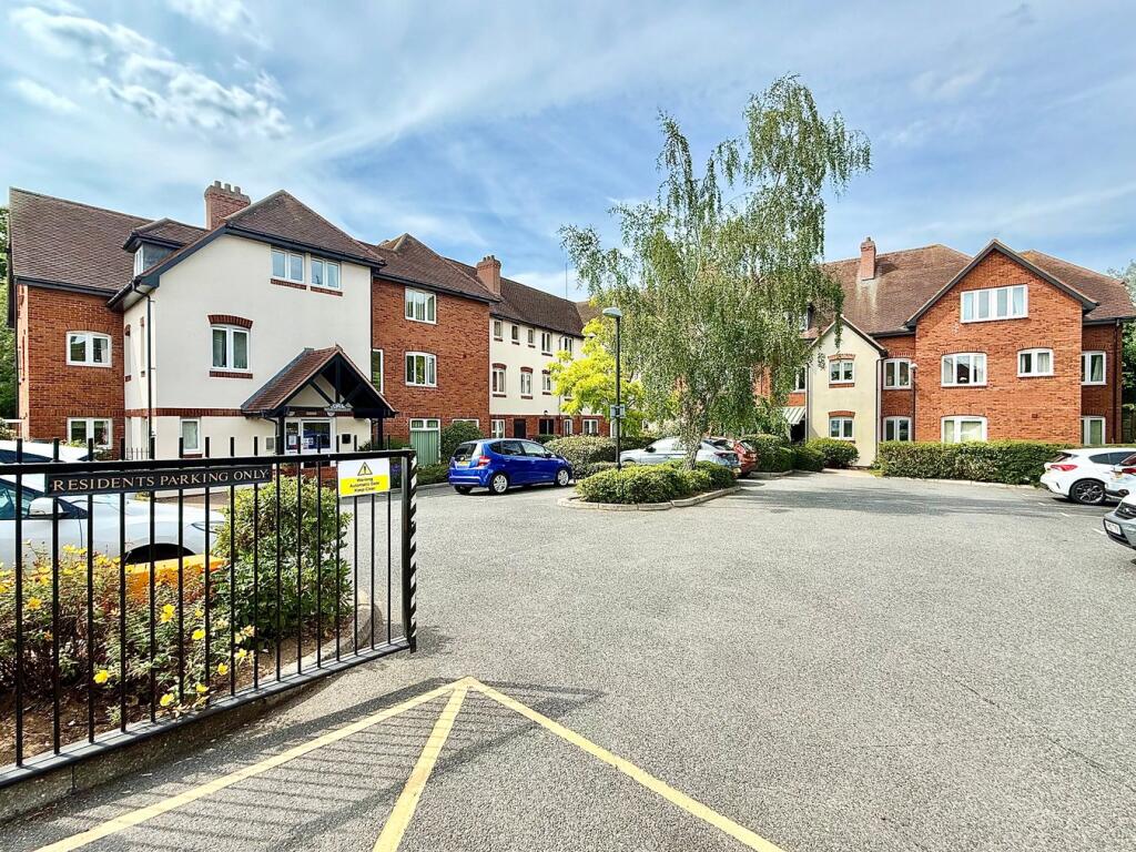 Main image of property: Cliff Lane, Ipswich, IP3