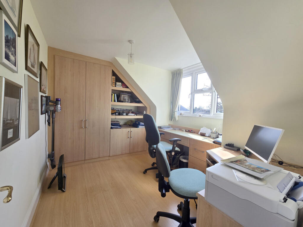 House in Southampton - View 3
